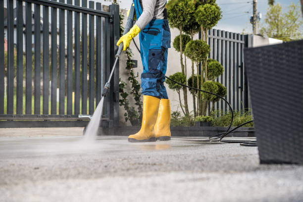 Best Roof Power Washing Services  in Calumet, PA