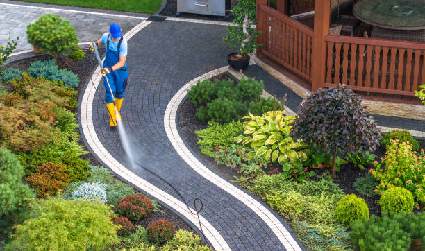 Best Garage Pressure Washing  in Calumet, PA